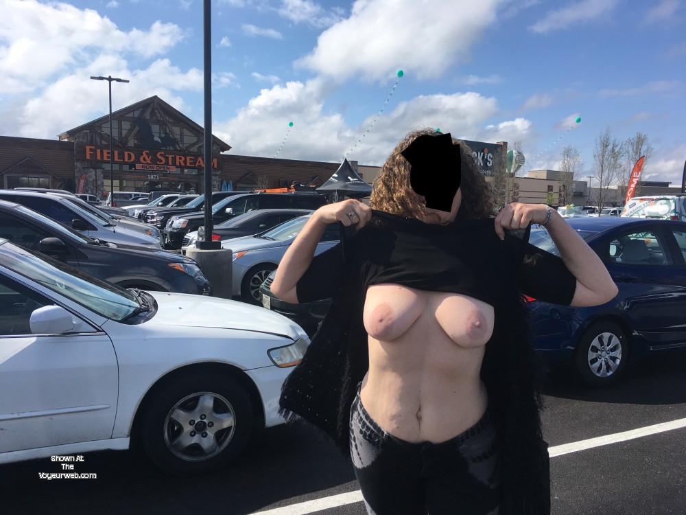 Pic #1 Medium tits of my girlfriend - AngelaD