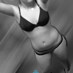 Pic #1B And W Grain - Nude Girls, Lingerie, Amateur
