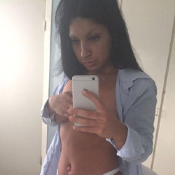 Pic #1 New Blogger  - Brunette, Amateur