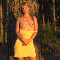 Stripteasing Her Yellow Dress - Blonde Hair, Exposed In Public, Flashing Tits, Flashing, Nipples, Nude In Nature, Nude In Public, Nude Outdoors, Showing Tits, Small Breasts, Small Tits, Sunglasses, Hot Girl, Naked Girl, Sexy Face, Sexy Girl, Sexy Legs, Sexy Woman, Amateur , Blonde Girl, Nude, Nature, Outdoor, Yellow Dress, Stripteasing, Flashing, Medium Tits, Legs, Sunglasses