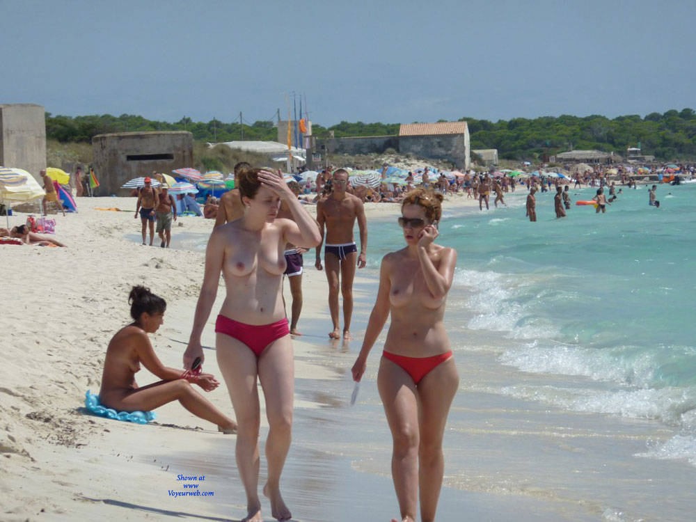 Pic #1Topless From All Over The World..And Years - Topless Girls, Outdoors, Bikini Voyeur, Beach Voyeur