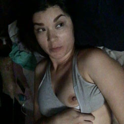 Strip Tease - Amateur