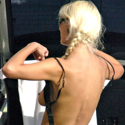 Pic #1Blondi Oops - Blonde, Outdoors, Beach Voyeur