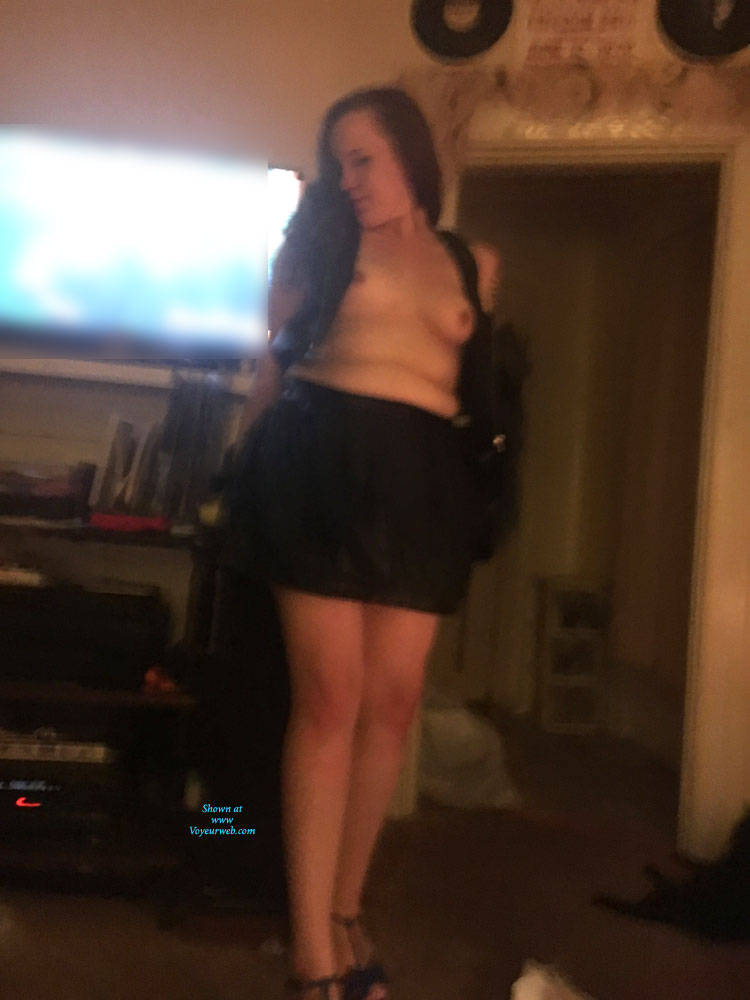 Pic #1 Late Night, New Leather - Brunette, Amateur, Tattoos, Girls Stripping
