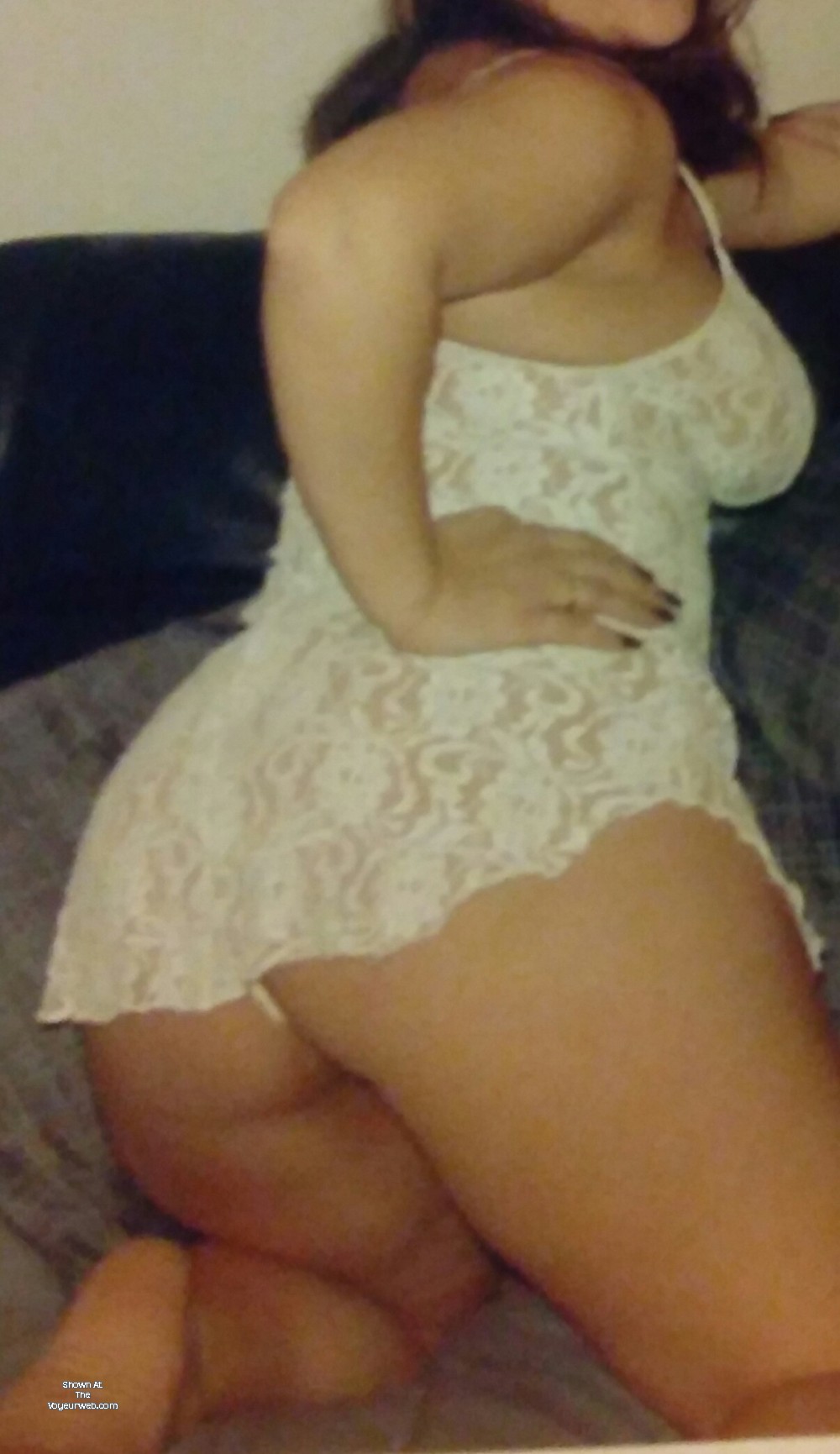 Pic #1 A neighbor's ass - Nikki