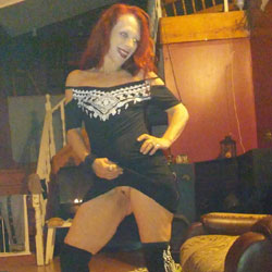Having Fun - Pantieless Girls, High Heels Amateurs, Redhead