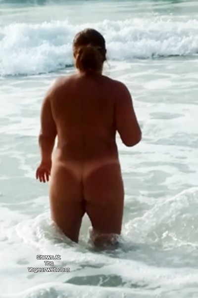 Pic #1 My wife's ass - Leka 40