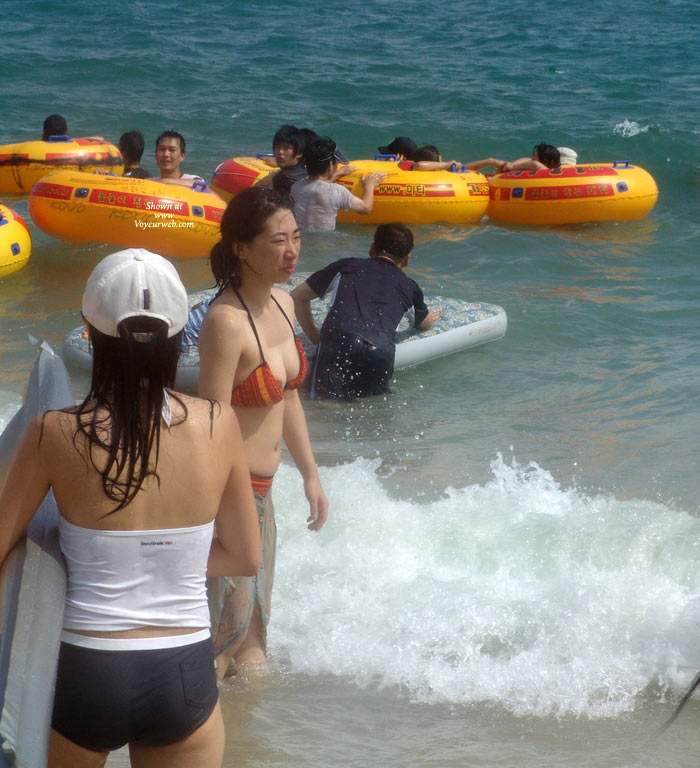 Pic #1Oops @ Haeundae Beach, South Korea