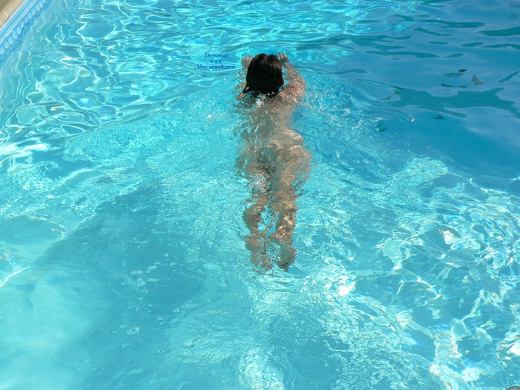Pic #1Waterbabe - Wet
