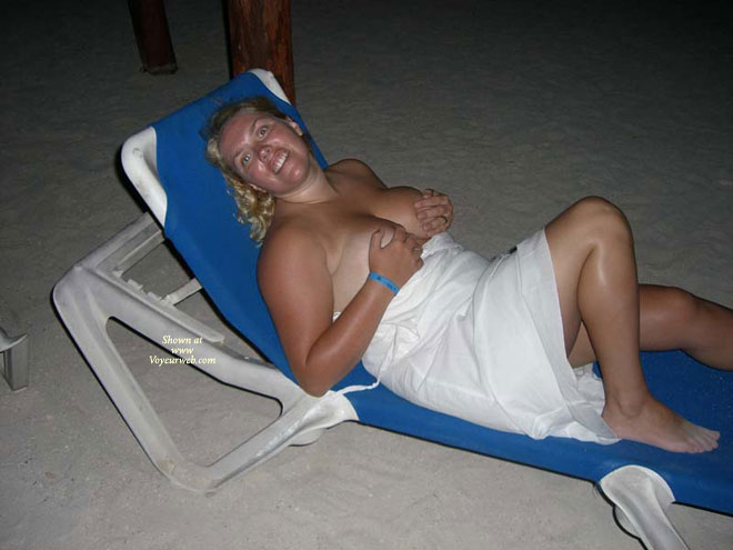 Pic #1 Barby's Holiday Fun