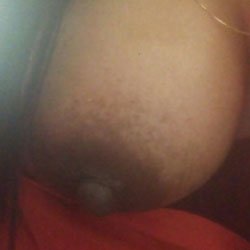 Pic #1 A Beauty Brunette - Amateur