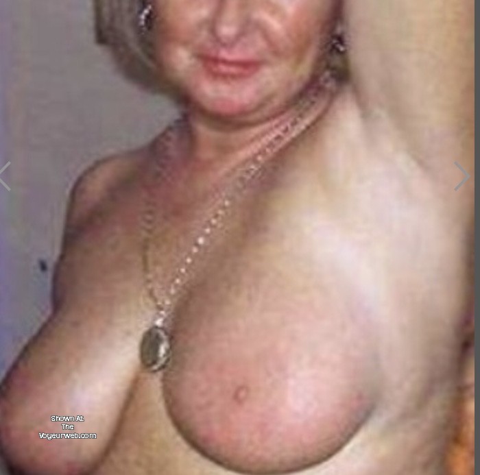 Pic #1 Large tits of my wife - Sexylizzy4u69 