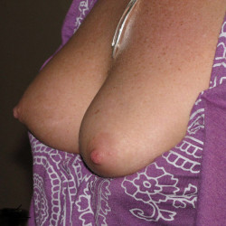 Medium tits of my wife - Redhot