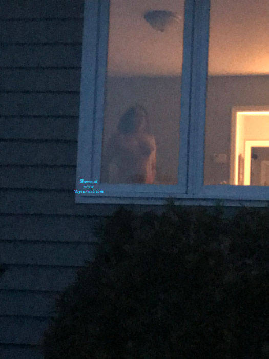 Pic #1Riding A Cock - Voyeur