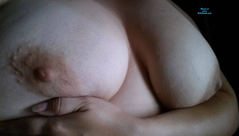 Pic #1 Hot In August - Shaved, Close-ups, Pussy