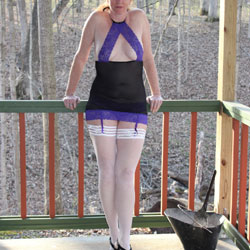 Pic #1 Cabin Fun 1 - High Heels Amateurs, Lingerie, Mature, Outdoors, Stockings Pics