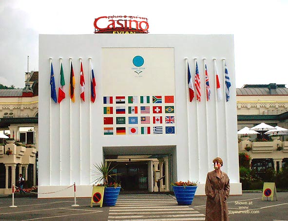 Pic #1Julie Hsavoie Her Job Is Finish