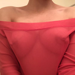 Pic #1 Pale Nipples - Amateur