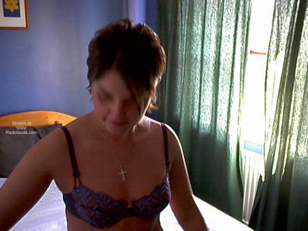 Pic #1UK Little Hello 2