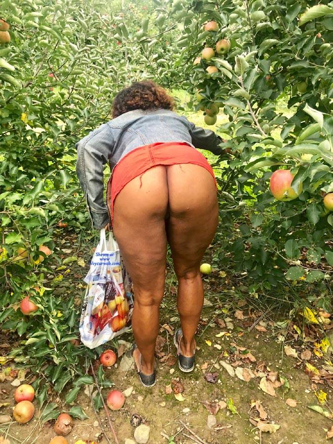 Pic #1 Outdoor Fun - Pantieless Girls, Outdoors, Amateur, Mature