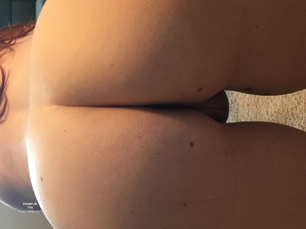 Pic #1 My wife's ass - Honey