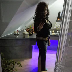 Pic #1 Thanksgiving Boobs - Big Tits, Brunette, Mature, Amateur