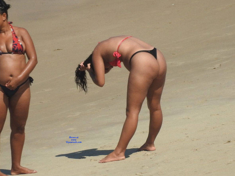 Pic #1Tight Bikini In Janga Beach - Beach, Brunette, Outdoors, Bikini Voyeur