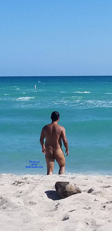 Pic #1M* Naked Dick