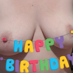 My medium tits - Harri uk