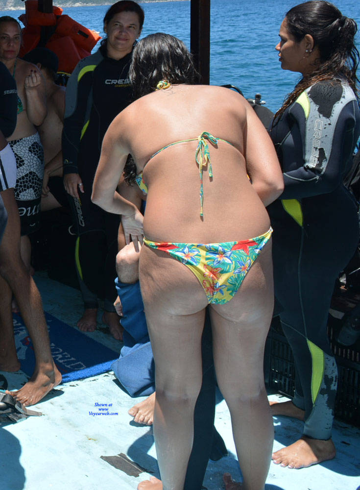 Pic #1Fun Scuba Boat MILFS - Outdoors, Bikini Voyeur