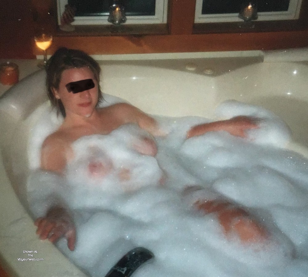 Pic #1 Medium tits of my wife - Hunny