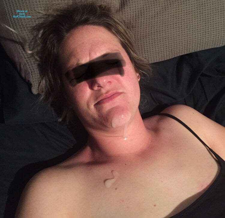 Pic #1Taking A Load - Amateur, Facials