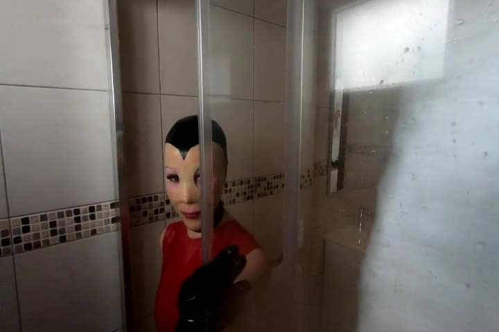 Pic #1Doll Gives Close Up Oral Service In Shower - Blowjob, Amateur