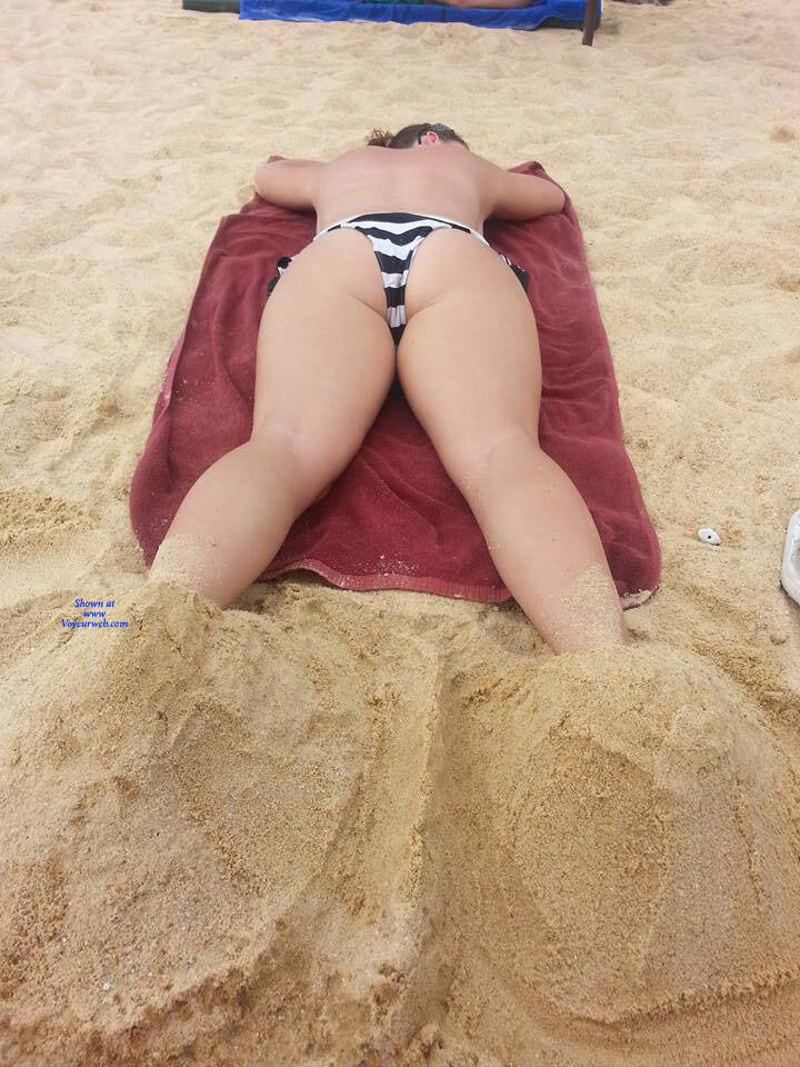Pic #1Ass Bikini - Beach, Outdoors, Amateur