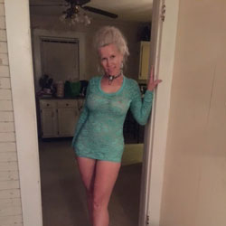 Pic #1 Down 4 Bull - Big Tits, Blonde, High Heels Amateurs, Mature