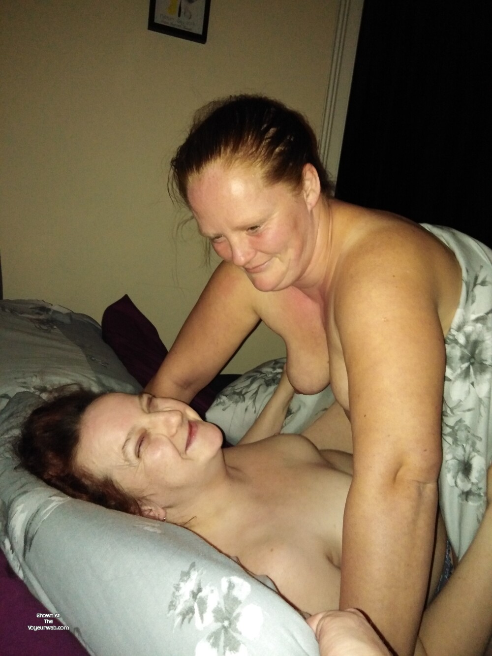 Pic #1 My medium tits - Jolie 