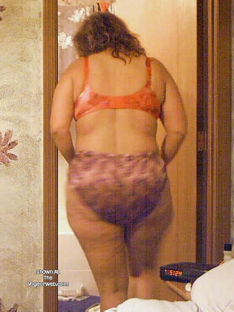 Pic #1 My wife's ass - FlashFri101 