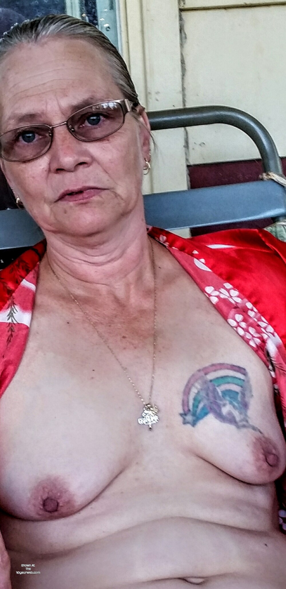 Pic #1 Medium tits of my wife - Robbi