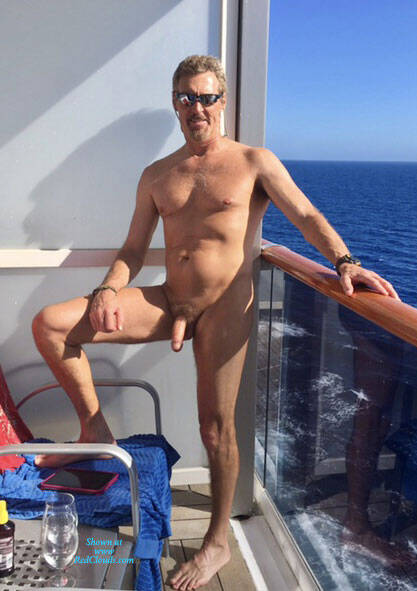 Pic #1M* Nude Cruise
