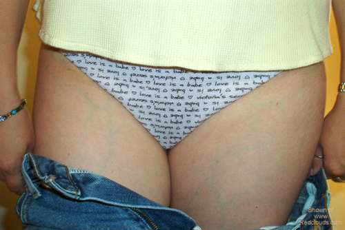 Pic #1Young WA Couple 5