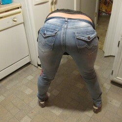 A neighbor's ass - kelli