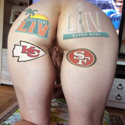 My girlfriend's ass - Everyday GILF halftime show