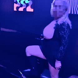 Pic #1 At The Dance Club - Big Tits, Mature, Amateur
