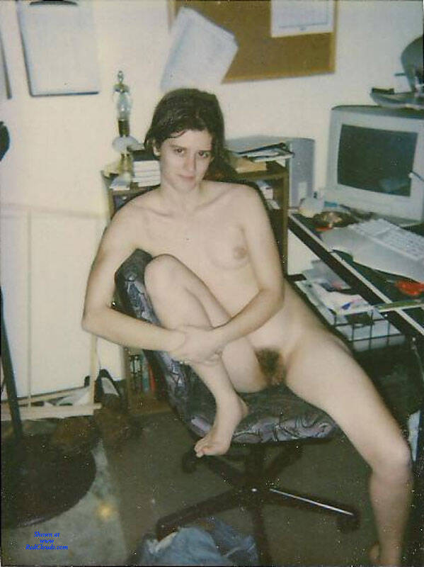 Pic #1Cum 1 Cum All, Everybody Plays - Nude Girls, Brunette, Blowjob, Penetration Or Hardcore, Bush Or Hairy, Pussy Fucking, Amateur