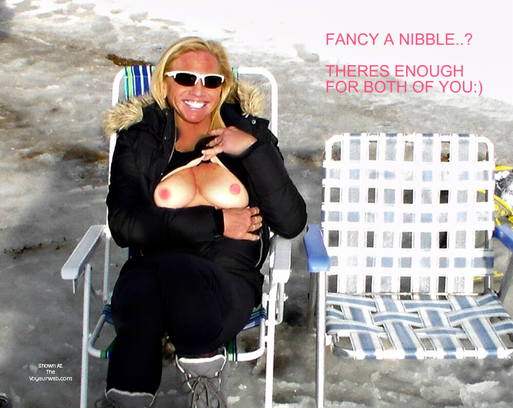 Pic #1 My medium tits - crissy