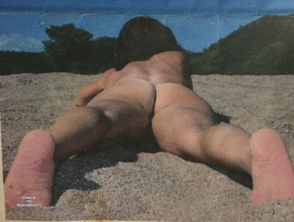 Pic #1 My ex-girlfriend's ass - HotMom