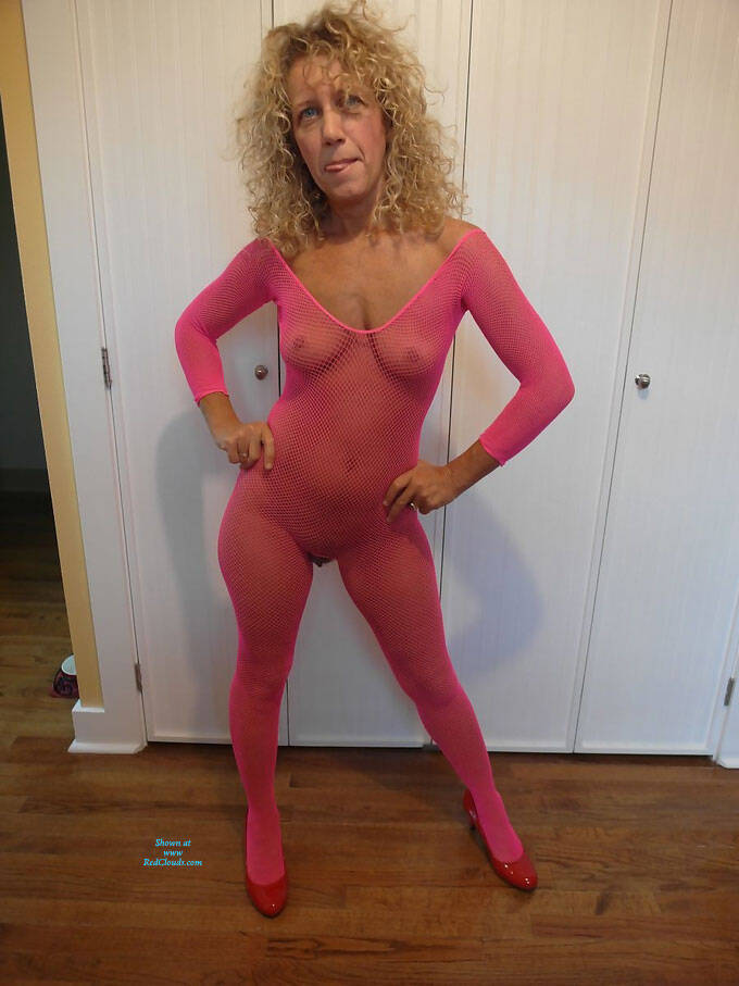 Pic #1Curly Blonde Sluts - Nude Girls, Blonde, Blowjob, Amateur, Mature