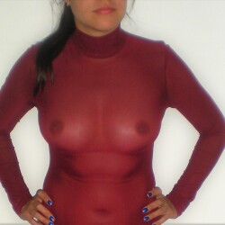 Medium tits of my wife - Elize