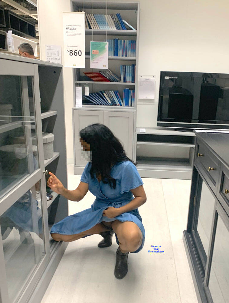 Pic #1Jasreen's First Time In Public! - Pantieless Girls, Brunette, Public Exhibitionist, Flashing, Public Place, Amateur