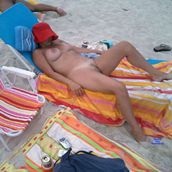 Beach - Nude Girls, Beach, Big Tits, Outdoors, Bush Or Hairy, Amateur